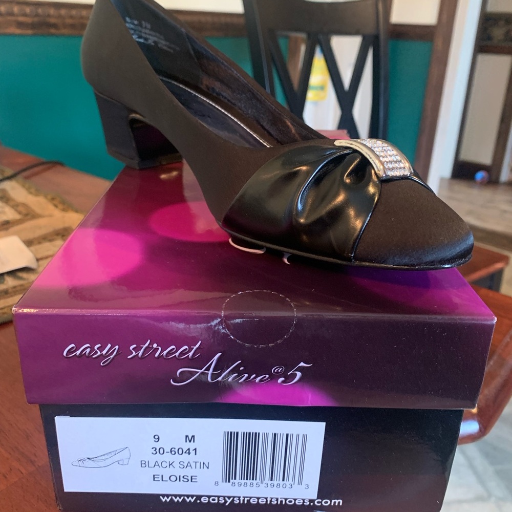 Easy Street shoes